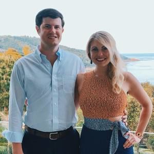 Meet your Posher, Cara